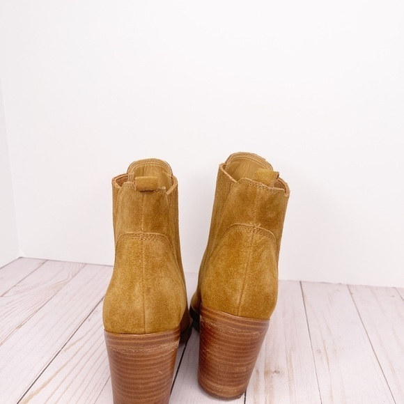 Marc Fisher Gradi Western Suede Brown Tan Ankle Boots Size 10 - Picture 4 of 6